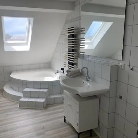 Schoene Ferienwohnung Im Dachgeschoss Essen