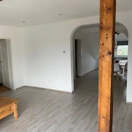 Schöne Ferienwohnung Im Dachgeschoss