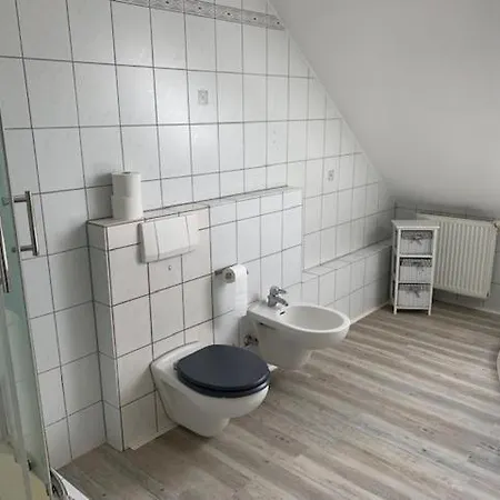 Schoene Ferienwohnung Im Dachgeschoss Appartement *