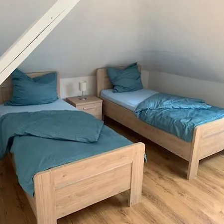 Schöne Ferienwohnung Im Dachgeschoss * Essen