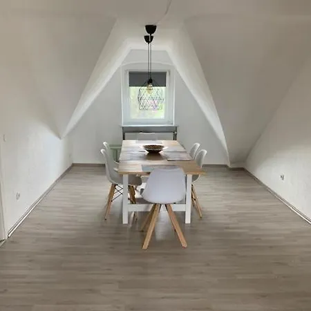 Appartement Schoene Ferienwohnung Im Dachgeschoss *